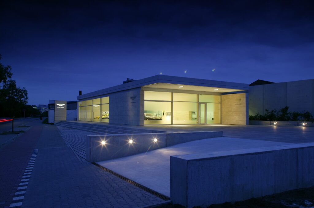 Showroom Aston Martin, Düsseldorf, DDJ Architekten