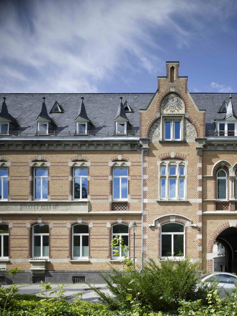 Frontansicht des MVZ in Stolberg