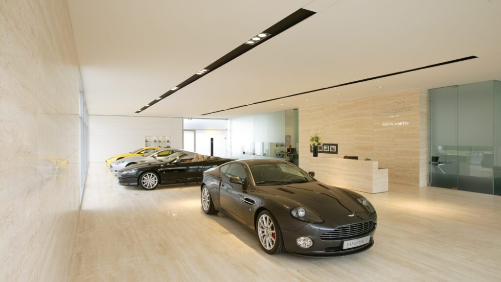 Showroom Aston Martin, Düsseldorf, DDJ Architekten